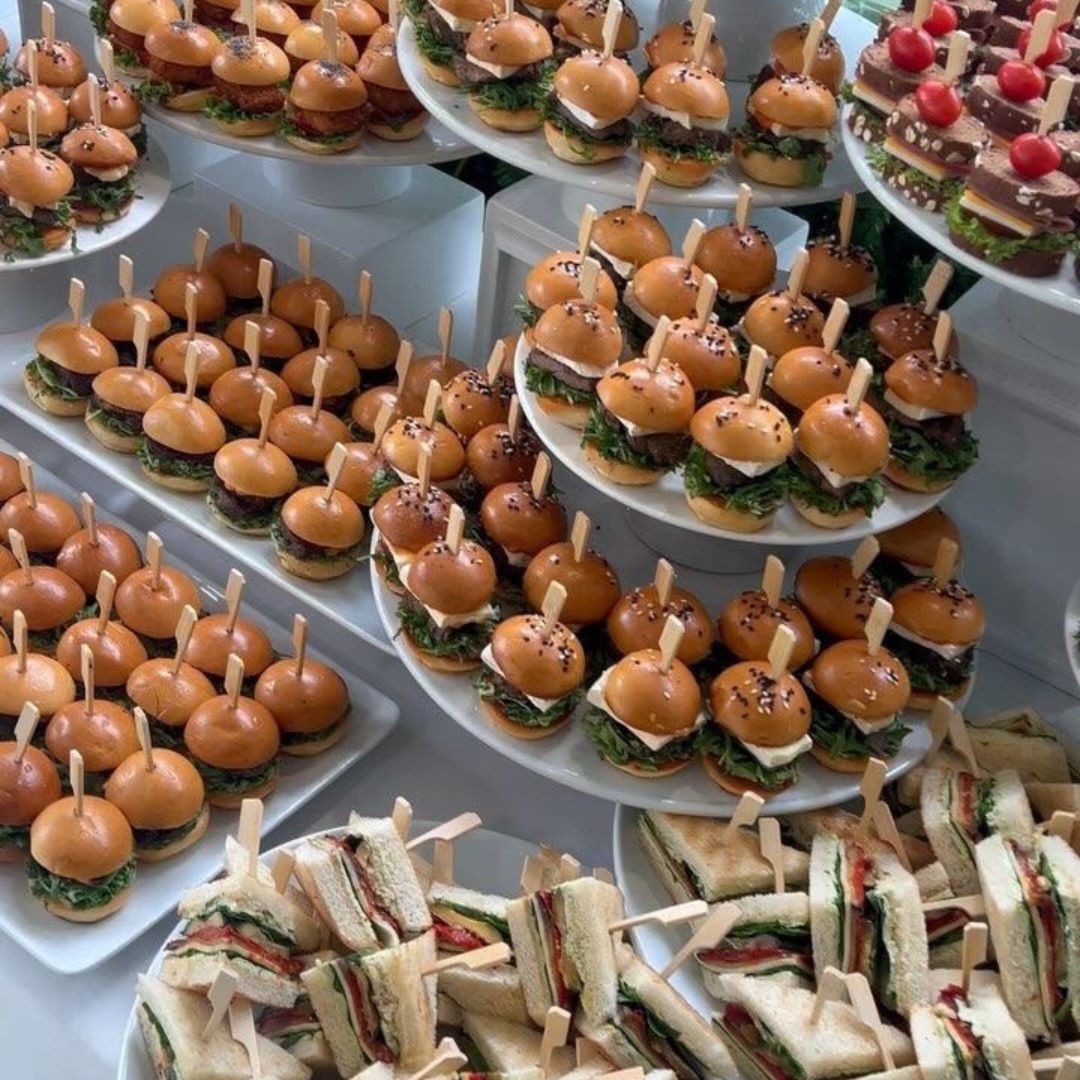 Canapés nacionales e internacionales